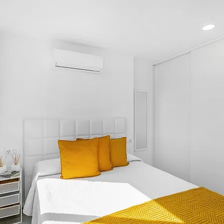 Apartment Newly Refurbished Beachfront San Bartolome de Tirajana (Gran Canaria)