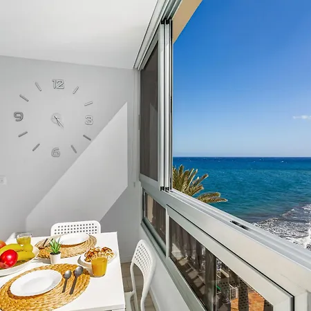 Newly Refurbished Beachfront Apartment